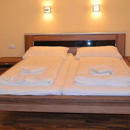 Goldfisch Apartment Vienna City Buitenkant foto